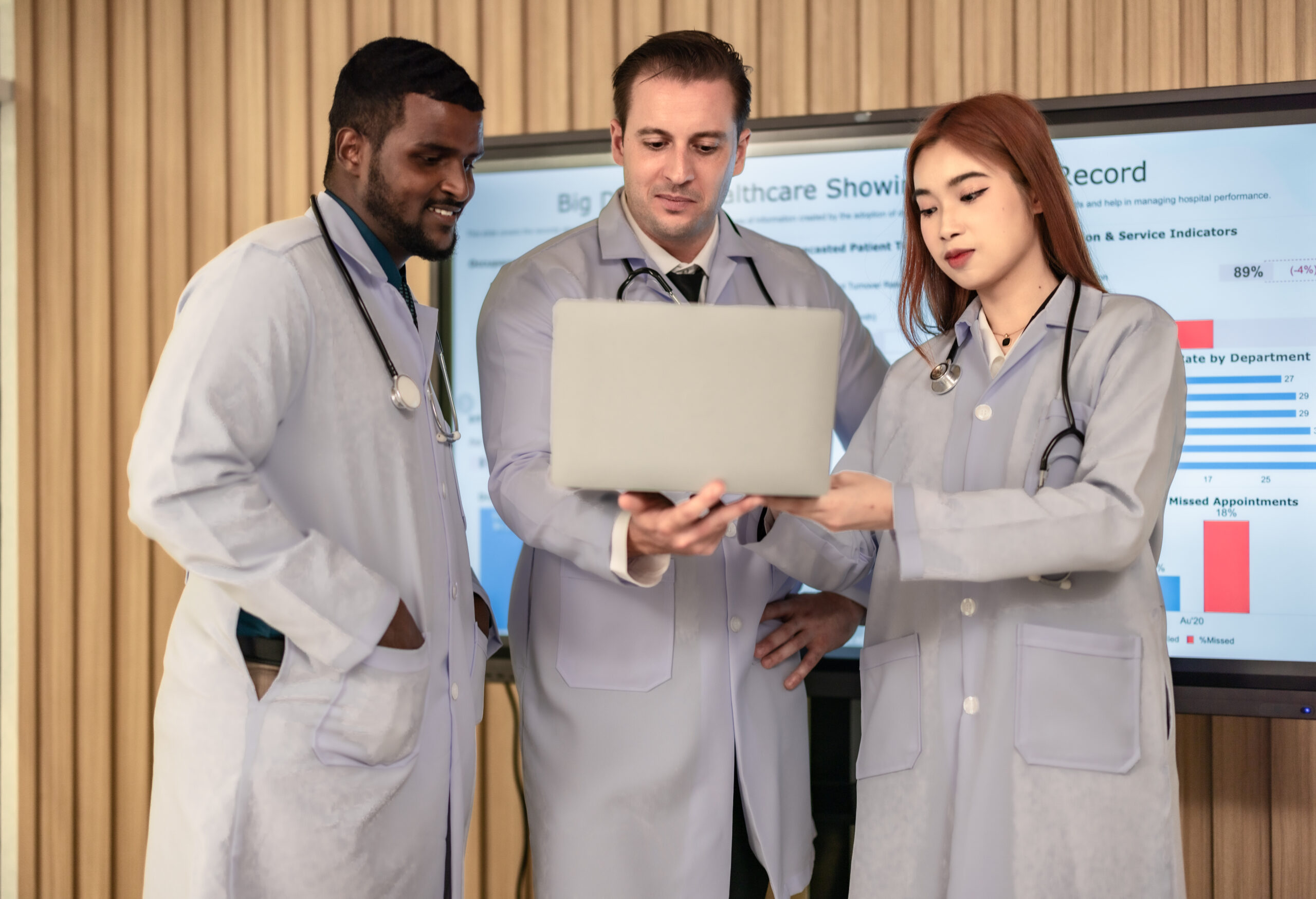 Doctor team analyzes big data, creates cost-effective plans for